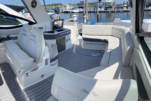 Photo 3345660 for 2020 Sea Ray 320 Sundancer Money in the Tank 