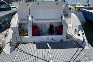 Photo 3345656 for 2020 Sea Ray 320 Sundancer Money in the Tank 