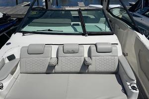 Photo 3345674 for 2020 Sea Ray 320 Sundancer Money in the Tank 