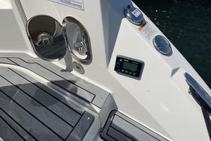 Photo 3345658 for 2020 Sea Ray 320 Sundancer Money in the Tank 