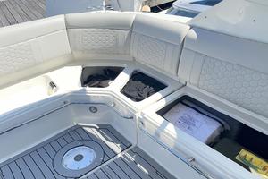 Photo 3345665 for 2020 Sea Ray 320 Sundancer Money in the Tank 