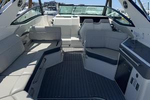 Photo 3345657 for 2020 Sea Ray 320 Sundancer Money in the Tank 