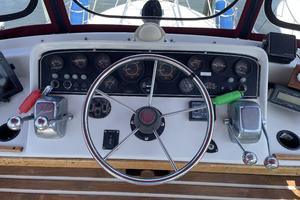 TILTIN  HILTON III 34ft Silverton Yacht For Sale