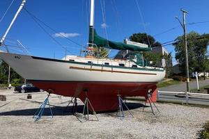 Gimlet 34ft Pacific Seacraft Yacht For Sale