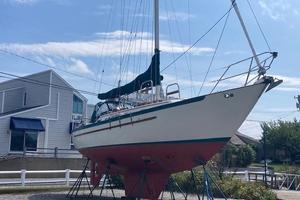 Gimlet 34ft Pacific Seacraft Yacht For Sale
