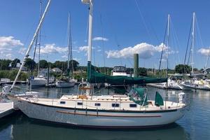Gimlet 34ft Pacific Seacraft Yacht For Sale