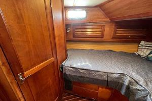 Adventuresome 36ft Sabre Yacht For Sale
