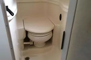 2003 Sea Ray 320 thumbnail 24