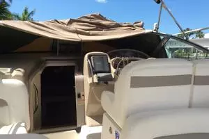 2003 Sea Ray 320 thumbnail 4