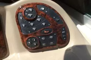 2003 Sea Ray 320 thumbnail 9