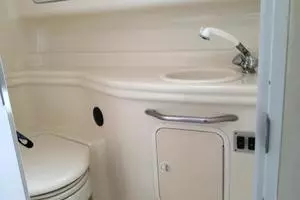 2003 Sea Ray 320 thumbnail 23