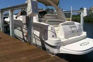 2003 Sea Ray 320 thumbnail 1