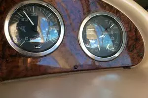 2003 Sea Ray 320 thumbnail 10