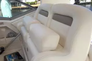 2003 Sea Ray 320 thumbnail 7