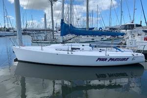 Pier Pressure 30ft J Boats Yacht For Sale