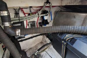 Photo 3353957 for 2003 Stamas 310 Express  