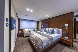 Princess 82 - Simpler - interior