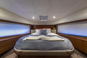 Princess 82 - Simpler - interior