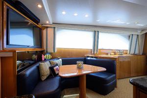 Viking 52 - Plane Waste - Dinette