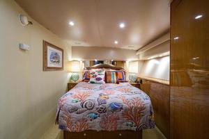 Viking 52 - Plane Waste - Master Stateroom