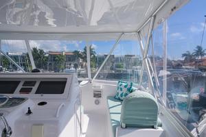 Viking 52 - Plane Waste - Flybridge Seating