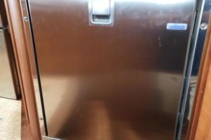 Photo 3359146 for 2013 Sabre 42 Salon Express Off The Hook 