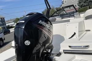 Photo 3361963 for 2018 Bayliner 190 DB  