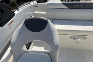 Photo 3361962 for 2018 Bayliner 190 DB  