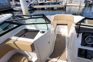 Photo 3362364 for 2020 Sea Ray SPX 190 OB  