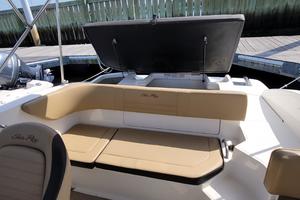 Photo 3362359 for 2020 Sea Ray SPX 190 OB  