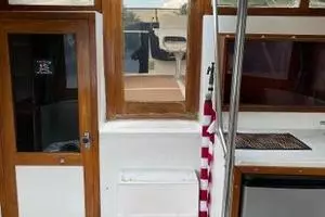 1989 Heritage East Sundeck Trawler thumbnail 18