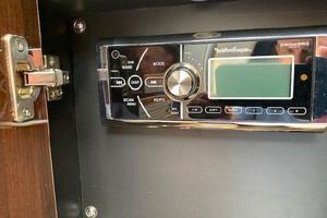 Photo 3364956 for 2015 Sea Ray 280 Sundancer  