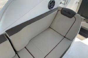 Photo 3364946 for 2015 Sea Ray 280 Sundancer  