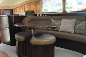 2005 Sea Ray 40 Motor Yacht thumbnail 9