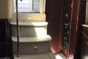 2005 Sea Ray 40 Motor Yacht thumbnail 6