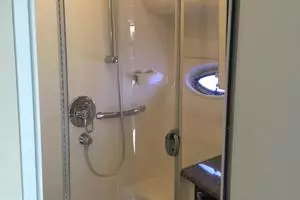2005 Sea Ray 40 Motor Yacht thumbnail 13