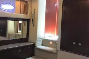 2005 Sea Ray 40 Motor Yacht thumbnail 22