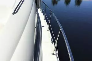 2005 Sea Ray 40 Motor Yacht thumbnail 30