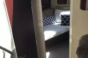 2005 Sea Ray 40 Motor Yacht thumbnail 11