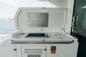 2018 Sunseeker Predator thumbnail 14