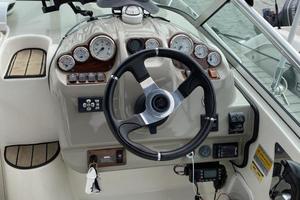 PARTY of 6 25ft Glastron Yacht For Sale