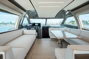 2022 Ferretti Yachts 550 thumbnail 15