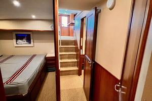 Hatteras 55 HOPE-Hallway