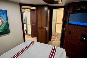 Hatteras 55 HOPE-Master Stateroom