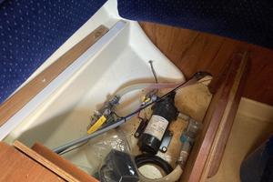 Rainbow Spirit 28ft Pearson Yacht For Sale