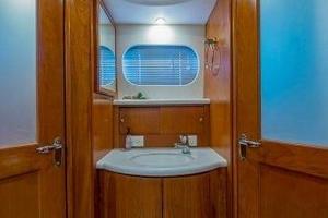 Photo 3381278 for 2004 Silverton 43 Motoryacht  