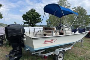 17ft Boston Whaler Yacht For Sale