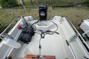 17ft Boston Whaler Yacht For Sale