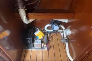 2004 Beneteau 473 thumbnail 26