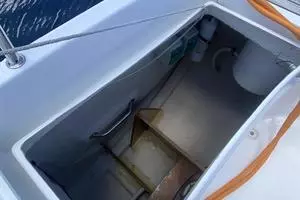 2004 Beneteau 473 thumbnail 18